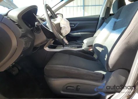 2015 Nissan Altima 2.5 z USA, uszkodzony, nr VIN 1N4AL3AP2FN893945